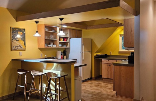 Leland Casa | 1-bedroom apartment north of Leland