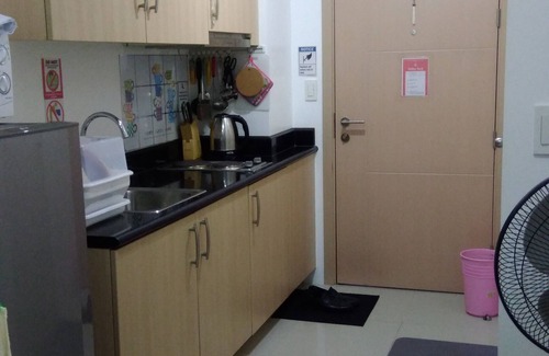 Barangka Ilaya Apartamento | Condominio de 1 habitación con TV por cable y Wifi