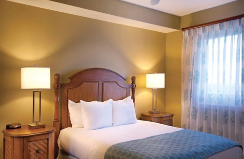 Panama City Beach Complejo | 1 Bedroom Deluxe, on Panama City Beach, Sleeps 4, Full Kitchen!!