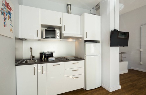 Los Remedios Apartamento | Elcano 14. 1-dormitorio para 4 personas, parking gratis