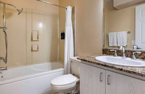 Canyon Corridor Hotel | 1 Bedroom - Full Kitchen 2 Nights FRI SAT Palm Springs / Coachella Weekend