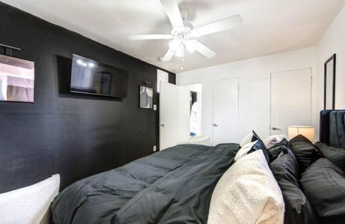 Neartown Apartamento | 1 Bedroom Getaway in Houston