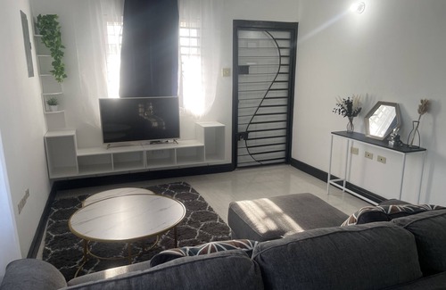 Spring Village Casa | 1 bedroom house in quiet gated residential community minutes away from Kingston