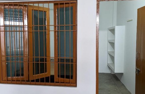 Faizabad Casa | 1-Bedroom Homestay with Free Parking on Premise