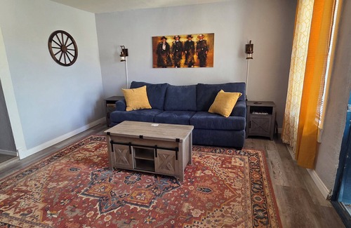 Tombstone Casa | 1-bedroom house with WiFi /AC, walk to Allen Street in the Historic District