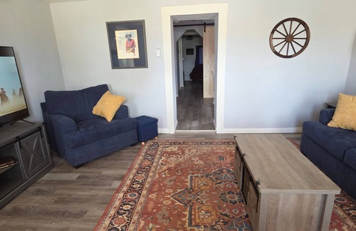 Tombstone Casa | 1-bedroom house with WiFi /AC, walk to Allen Street in the Historic District