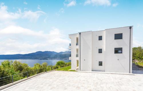 Rubesi Apartamento | 1 Bedroom Lovely Apartment In Rijeka