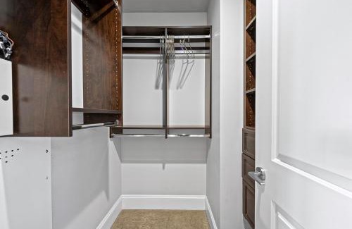 Marpole Casa | 1 Bedroom Luxury Retreat in Prime Vancouver