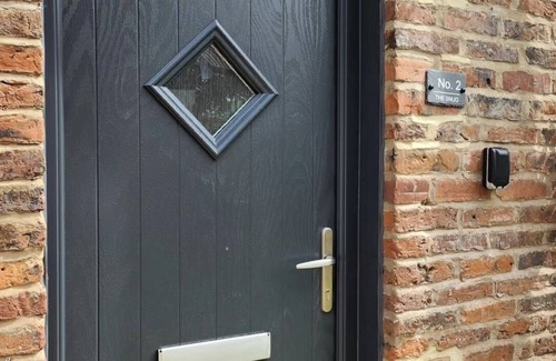 Morpeth Casa | 1 Bedroom - Sleeps 4 - Parking on Site