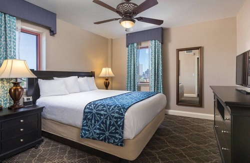 Lower Garden District Complejo | 1 bedroom - sleeps 4 for Jazz Fest 2026