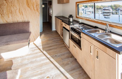 Oberhavel Alquiler De Eote | Impresionante barco de 1 dormitorio en.