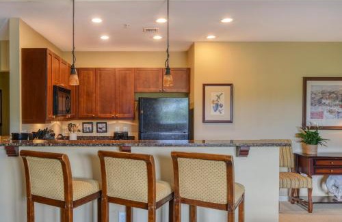 St. Augustine Casa | 1 bedroom with walk-in shower balcony resort pool & hot tub 6304-1