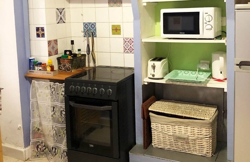 Trebes Casa | 1 Block to canal Du Midi-center of town