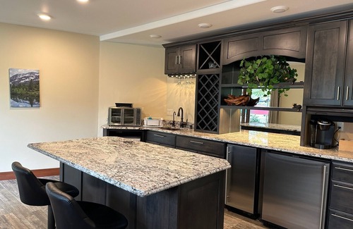 West Glacier Apartamento | 1 BR Lakeview, 5 Mins to Glacier