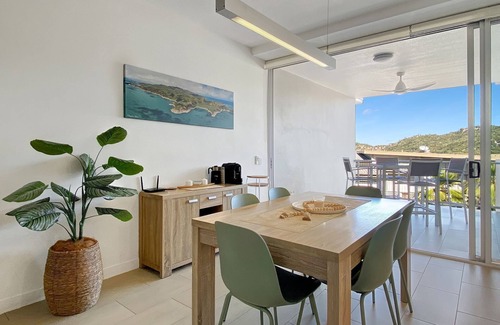 Nelly Bay Apartamento | 1 Bright Point Apartment 1407