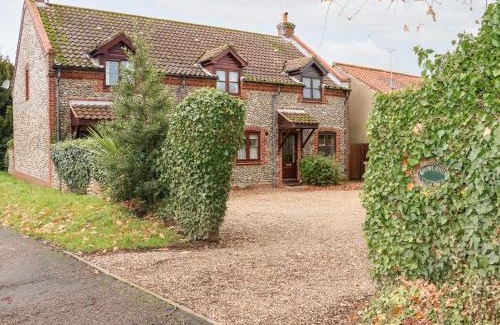 Holt Casa | 1 Crowlands Cottages