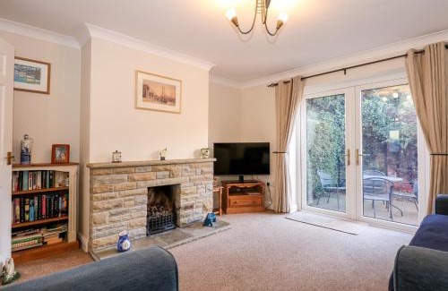 Holt Casa | 1 Crowlands Cottages
