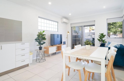 Cloverdale Apartamento | 1 Fabulous Family on Fisher - parking 2 bed 2 bath