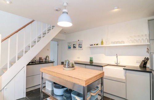 Treknow Cabaña | 1 Jubilee Cottage, TREBARWITH STRAND