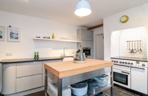 Treknow Cabaña | 1 Jubilee Cottage, TREBARWITH STRAND