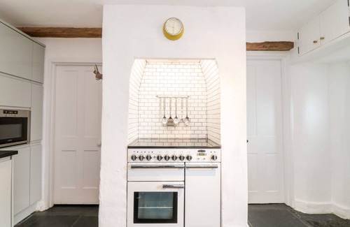 Treknow Cabaña | 1 Jubilee Cottage, TREBARWITH STRAND