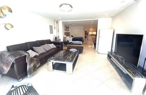 Hacienda Heights Apartamento | 1 Luxury hacienda villa guesthouse private unit