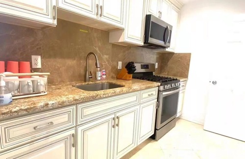 Hacienda Heights Apartamento | 1 Luxury hacienda villa guesthouse private unit