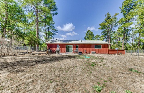 Alto Casa | 1 Mi to Alto Lake Mtn-View Home with Large Yard!