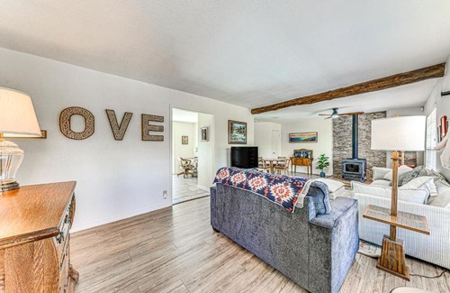 Alto Casa | 1 Mi to Alto Lake Mtn-View Home with Large Yard!