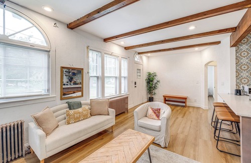 College Park Casa | 1 Mi to Arts District: Modern Hyattsville Hideaway