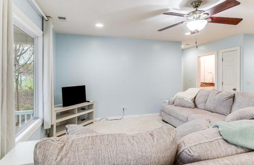 Newburgh Casa | 1 Mi to Dtwn Newburgh Quiet Home with Yard!