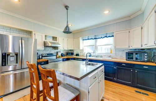 New Bern Casa | 1 Mi to Historic District! Family Home in New Bern