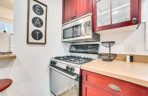 Bay Harbor Casa | 1 Mi to Little Traverse Bay: Home w/ Fire Pit