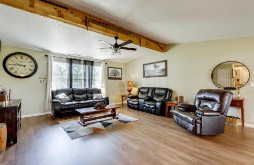 Cassville Casa | 1 Mi to Shops and Cafes Updated Cassville Home!