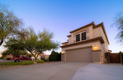 Terracita Casa | 1 mile from Cardinals (State Farm) Stadium & Desert Diamond Arena