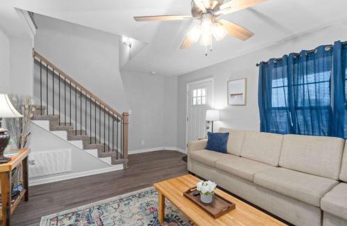 Clarksville Casa | 1-Mile to Downtown Clarksville 2 Comfy Homes