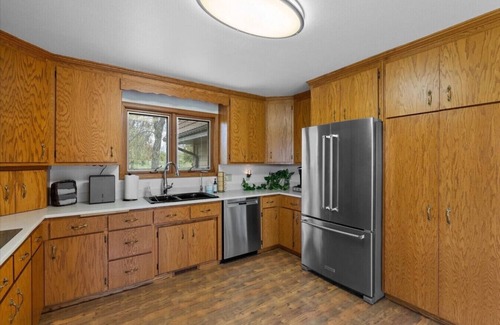 Elkhart Lake Casa | 1 min from Road America and the Village of Elkhart Lake