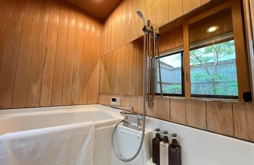 Nagawa Villa | 1-minute walk to Keihan Fushi mi Inari St ation 5-minute walk to Fushi mi Inari T aisha