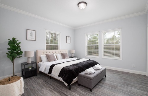 Point Washington Casa | #1 ★NEWLY BUILT★Private & Modern 3B/2B Home★