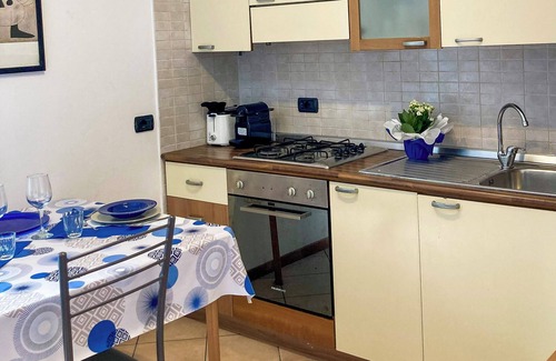 Luino Apartamento | 1-room apartment with balcony in a central location