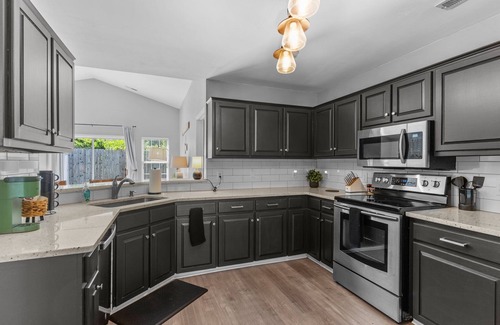 Kings Grant Casa | 1-Story Home - Minutes from Wrightsville Beach -Bring Your Dog!!