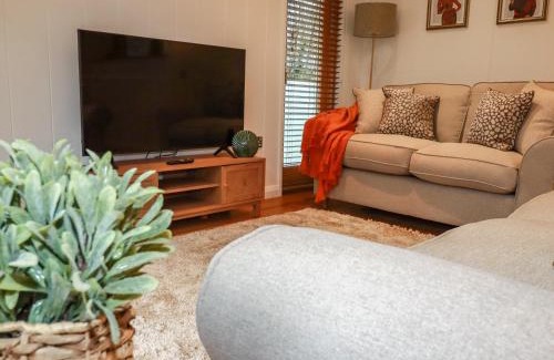 Looe Casa | 1 Streamside