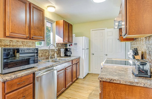 Indianapolis Casa | ~ 10 Mi to Dtwn: Indianapolis Home w/ Game Room!