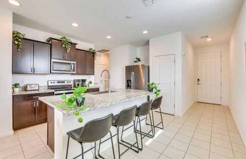 Laveen Village Casa | 10 Mi to Dtwn Phoenix: Chic Family Home