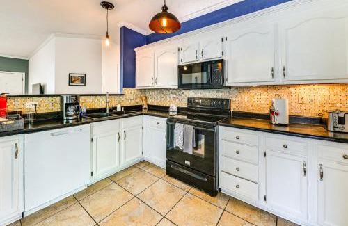 Lexington Casa | 10 Mi to Keeneland Family Home with Deck and Yard