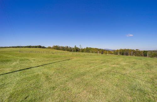 Piney Creek Casa | 10 Mi to New River State Park Rural Home with Views