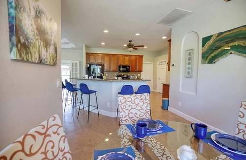 Pinehurst Casa | 10 miles from 2 beaches in the lovely Rotonda West Florida community.
