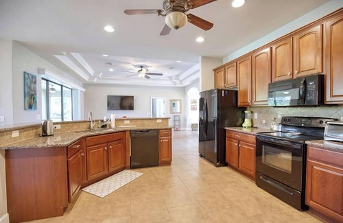Pinehurst Casa | 10 miles from 2 beaches in the lovely Rotonda West Florida community.