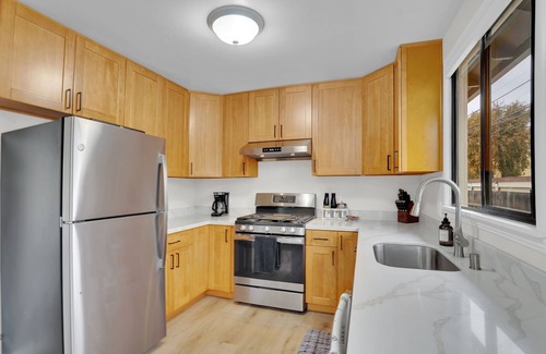 Shoreview Casa | 10 min from SFO Airport, Downtown San Mateo, and Hillsdale Mall with WIFI