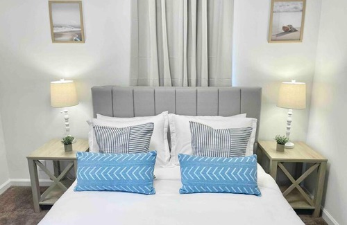 Indianapolis Casa | 10 min to Speedway Large Home Desirable Area